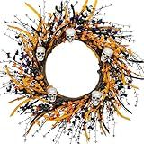 JINGHONG Artificial Halloween Wreath 22 Inch Black Halloween Wreaths for Front Door Skull Wreath with Candy Berries for Party Wall Porch Decor
